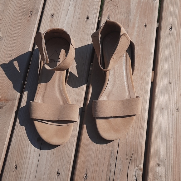 L’Atelier Noir Rudsak Nude Suede Sandals - Picture 1 of 8